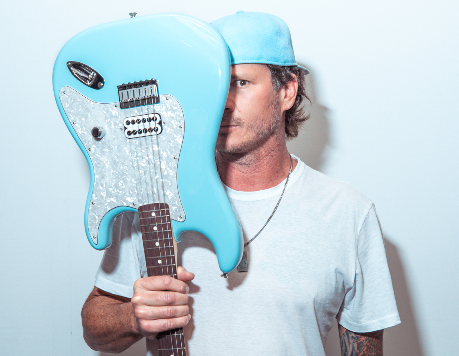 Fender TOM DELONGE Strats! Brand New Blink 182 Guitars! | guitarguitar