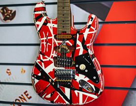 15 All-Time Greatest Guest Appearances by Guitarists