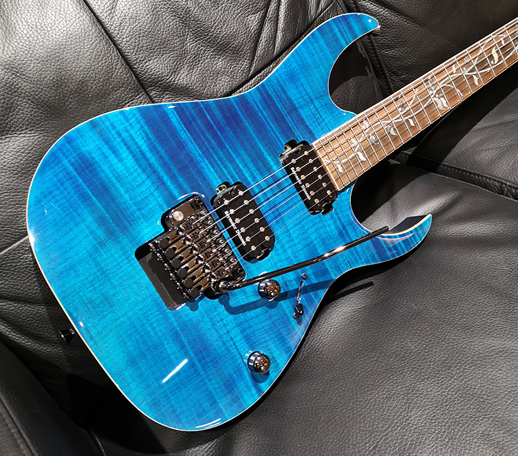 A Closer Look: Ibanez J Custom | guitarguitar