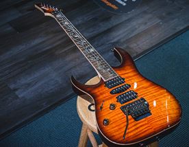 What is a Left-Handed Guitar?