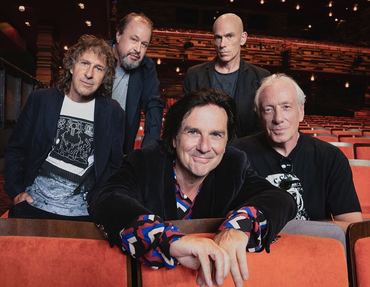 Marillion Interview: Steve Rothery talks Tone, Touch and Inspiration ...