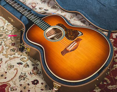 Modern Vintage Acoustic Guitars