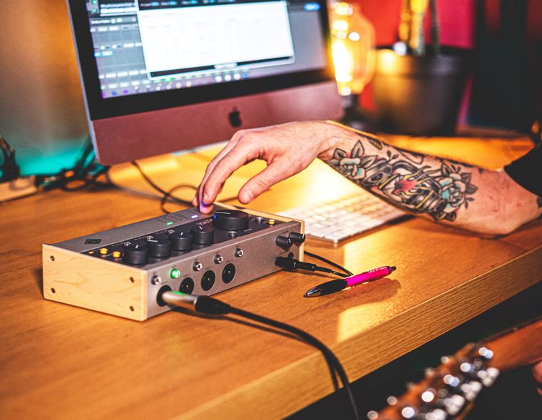 What is a Preamp? Do I Need One? Our Experts Explain! guitarguitar