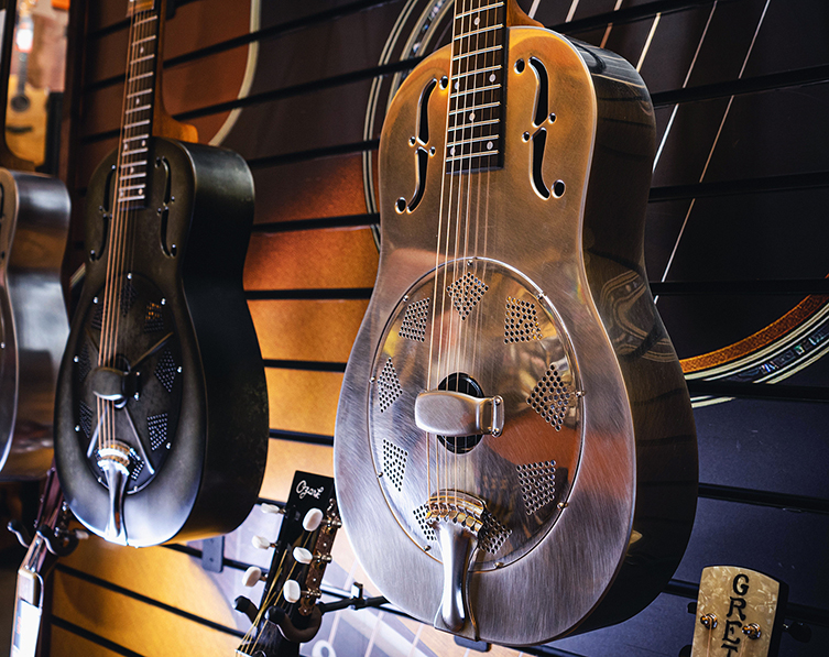 What is a Resonator Guitar Our Experts Explain guitarguitar