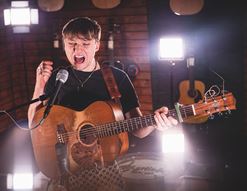 Gifts For Singers: Essential Equipment!