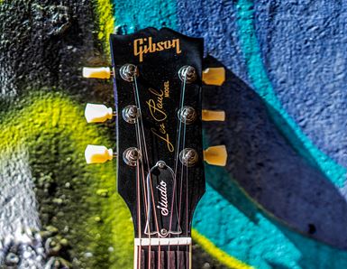 The Gibson Les Paul Studio: The Expert Guide