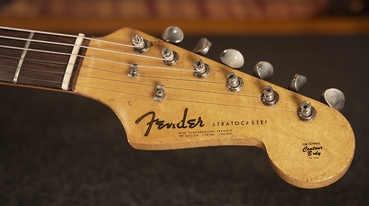 Vintage Vault: 1963 Fender Stratocaster | guitarguitar