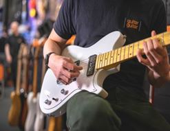 12 Best Guitar Products For Beginners