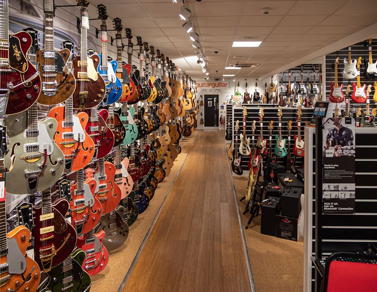 Competition: 10 Days of Prizes at guitarguitar Birmingham