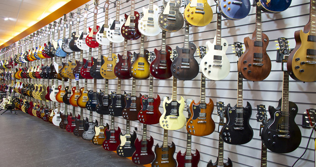 Latest Updates Guitar Center is the world's largest musical instruments retailer. Shop Guitars, Bass, Drums, Amps, DJ, Keyboards, Pro-Audio and more. Most orders ship free!
